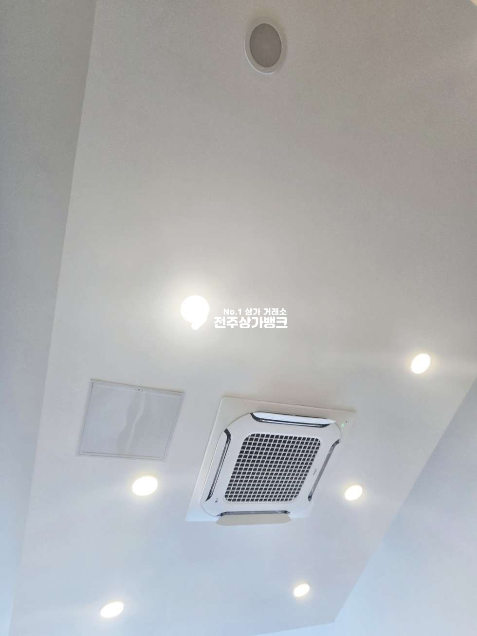 전북 전주완산구 효자동3가 효자동 피부미용샵 , 내부 샤워실,화장실설치 깔끔한인테리어 즉시입주가능 월세 매물번호 15474 사진 10