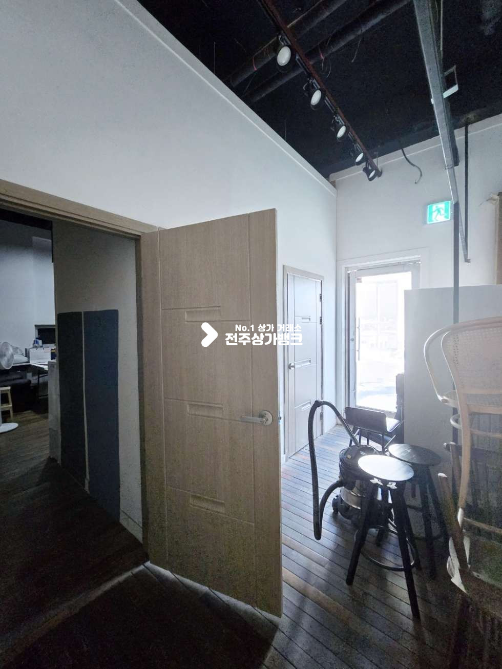 전북 전주완산구 효자동3가 효자동 3가 성업중인 사진관 양도양수 권리금협의가능 평수대비저렴한 금액! 즉시입주가능 월세 매물번호 15485 사진 12