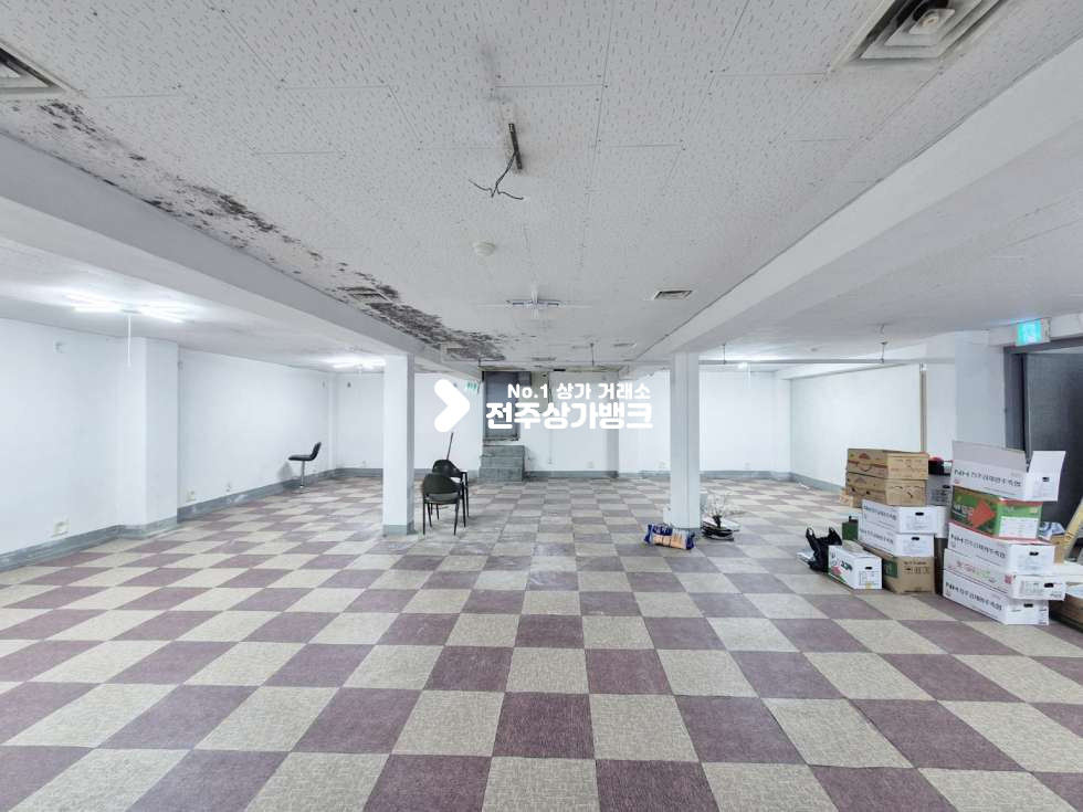 전북 전주완산구 중화산동2가 중화산동 빙산경기장 인근 지하상가. 연습실 추천 월세 매물번호 15488 사진 5