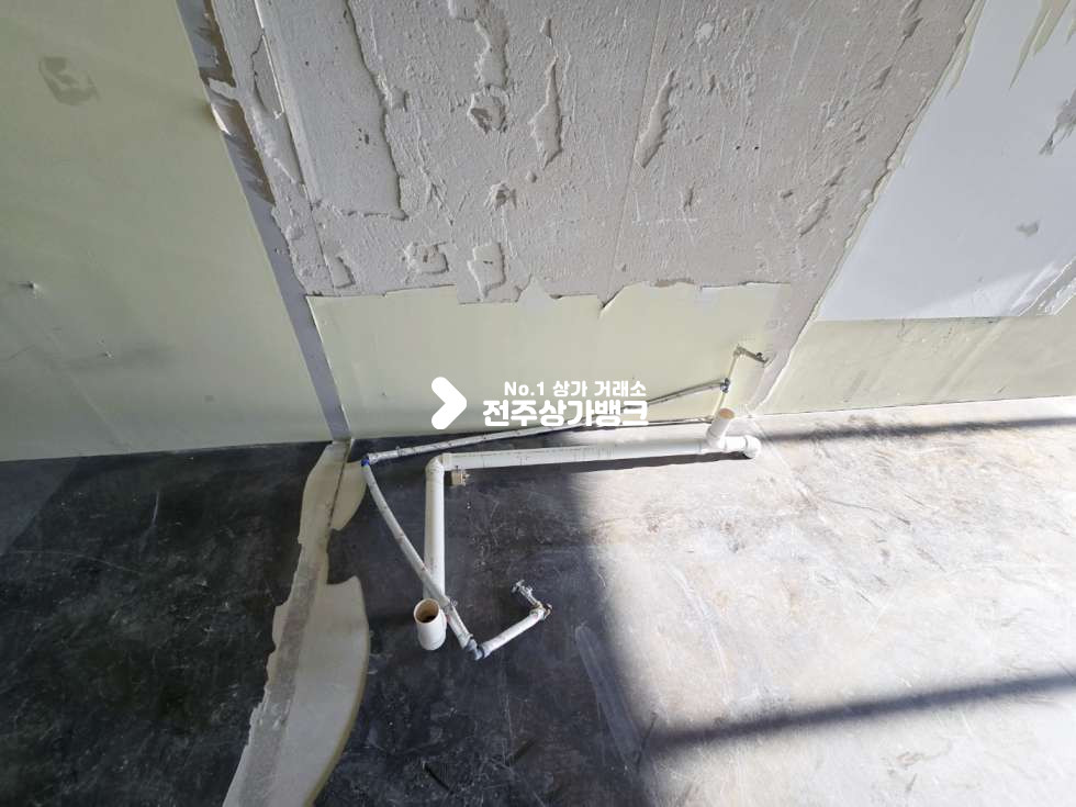 전북 전주완산구 삼천동2가 효천지구 깔끔하게 철거된 학원상가 즉시입주가능 월세 매물번호 15499 사진 7