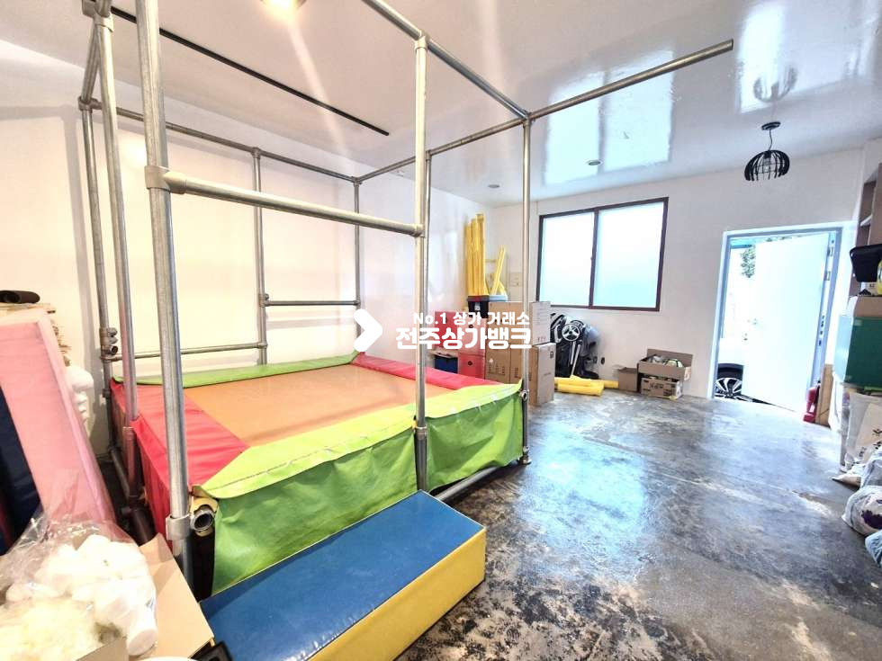 전북 전주덕진구 우아동2가 아중리 잘꾸며진 도로변 상가//집기빼드림 월세 매물번호 14576 사진 8