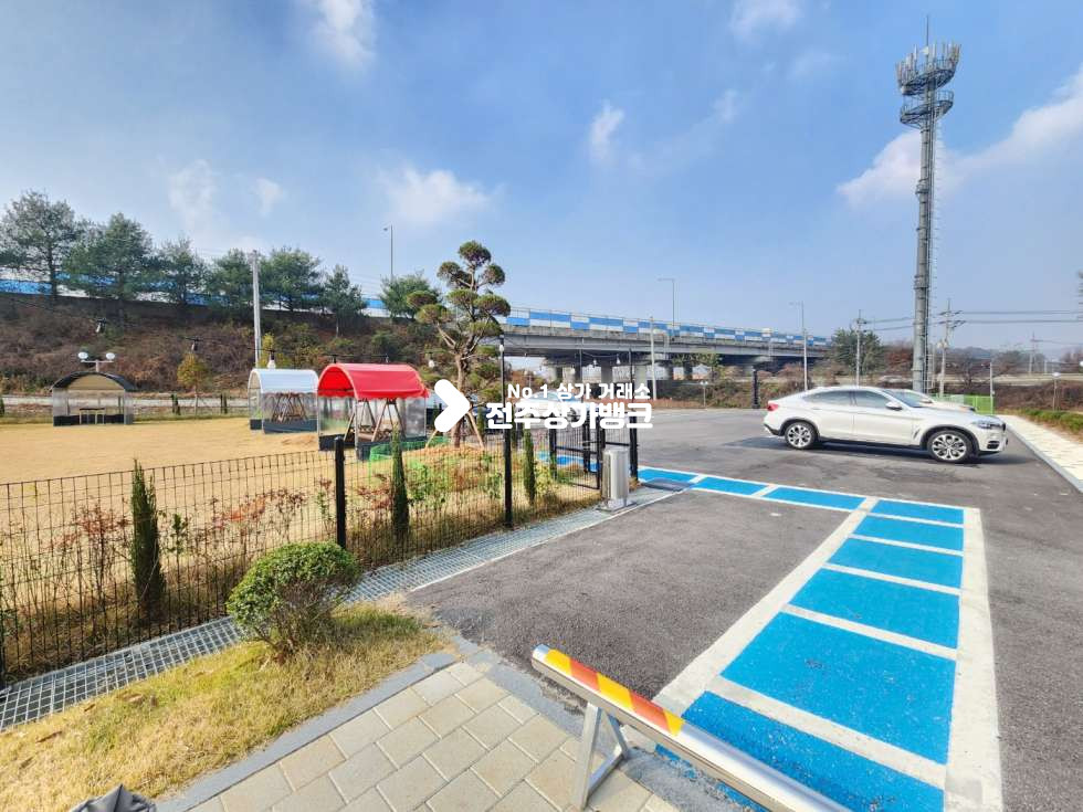 전북 전주덕진구 금상동 첫입주/주차장완비/잔디밭 사용/자연친화적 환경/아중리5분거리 월세 매물번호 14350 사진 3