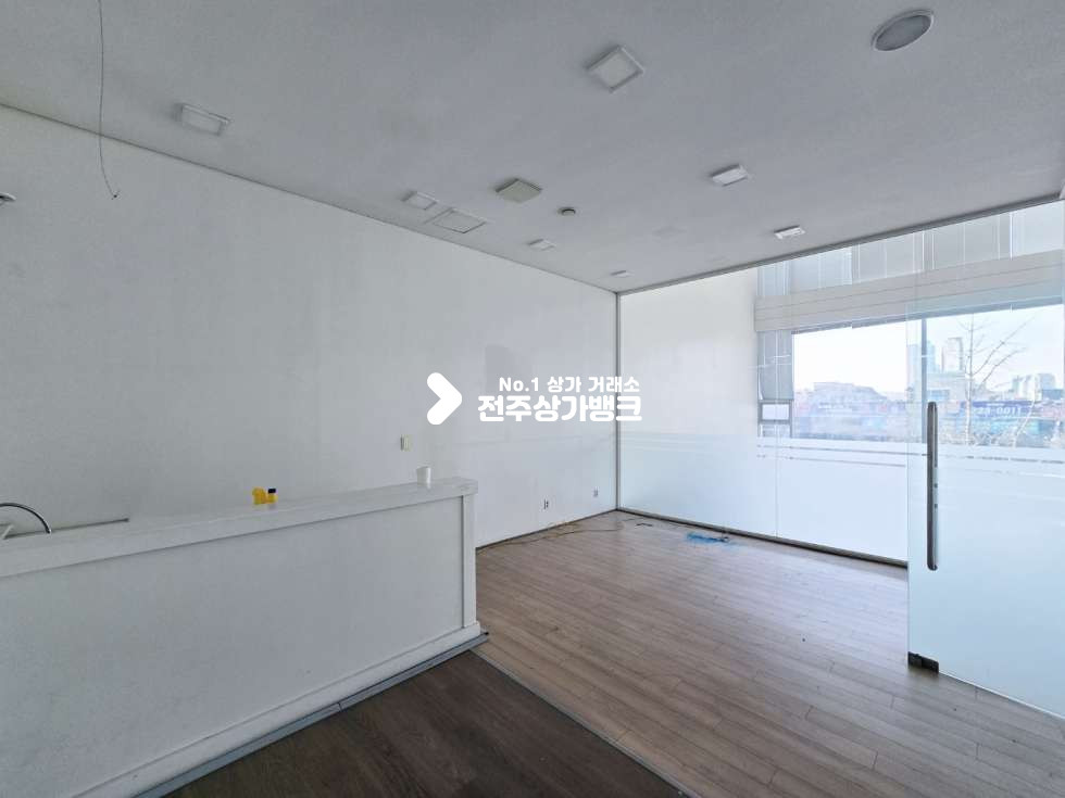전북 전주완산구 중화산동2가 중화산동 건물 통임대 3층구성 내부 냉난방기 완비 임대료,시설기간협의 자유업종가능 월세 매물번호 15537 사진 21