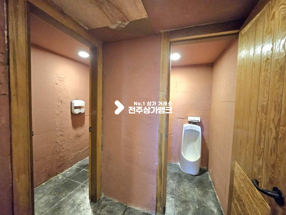 전북 전주완산구 다가동3가 객리단길/2층/55평/깔끔한 시설 월세 매물번호 15533 사진 13