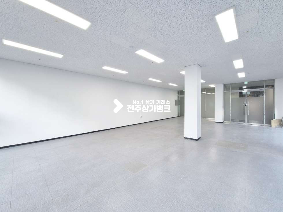 전북 전주완산구 효자동2가 ○신시가지 롯데마트 인근 시원한 뷰. 깔끔한 상가. 사무실 추천○ 월세 매물번호 15548 사진 7