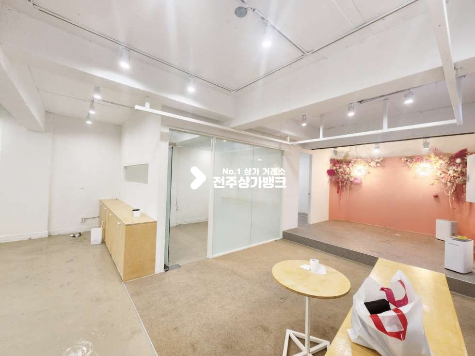 전북 전주완산구 다가동3가 다가동 평수대비 저렴한 상가 인테리어,냉난방기 완비 인터넷쇼핑몰 ,사무실 강력추천 !! 월세 매물번호 14780 사진 2
