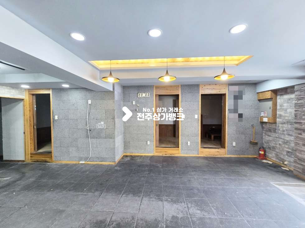 전북 전주완산구 서신동 서신동 먹자골목 무권리 음식점상가 약 35평 인테리어완비,즉시입주가능 월세 매물번호 15557 사진 2