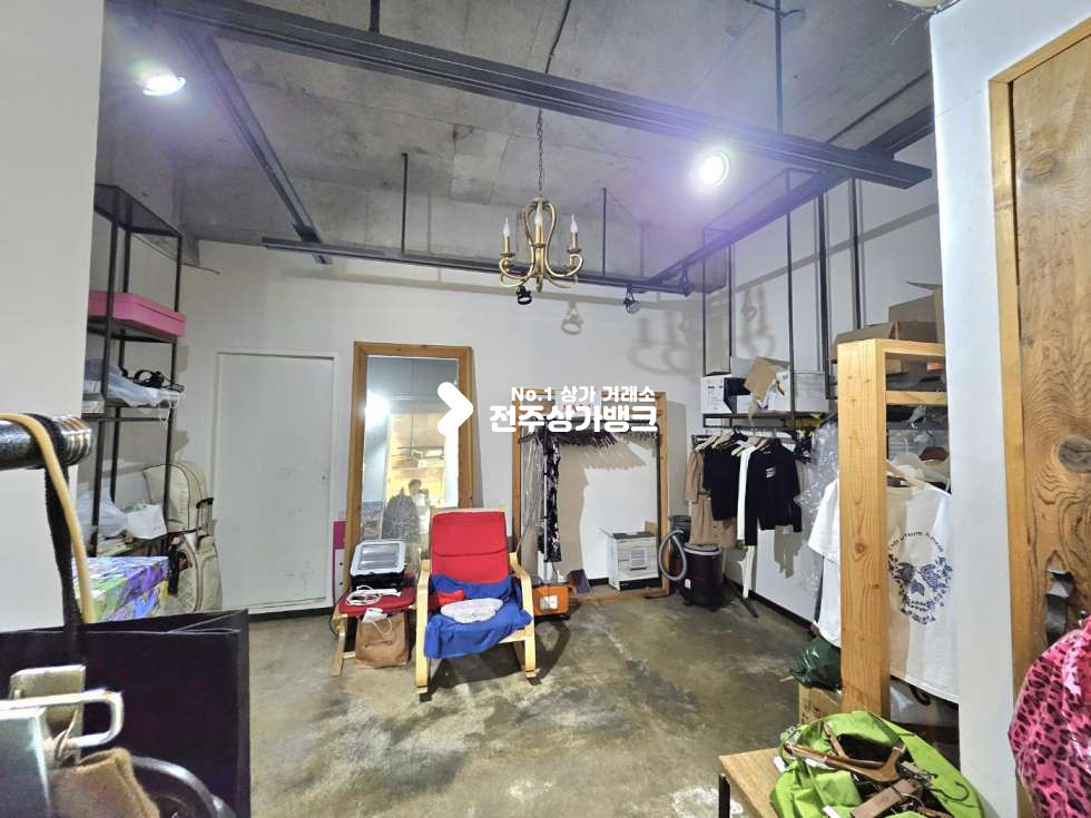 전북 전주완산구 중화산동2가 중화산동 한들초 라인// 위치좋은 1층상가 월세 매물번호 15545 사진 4