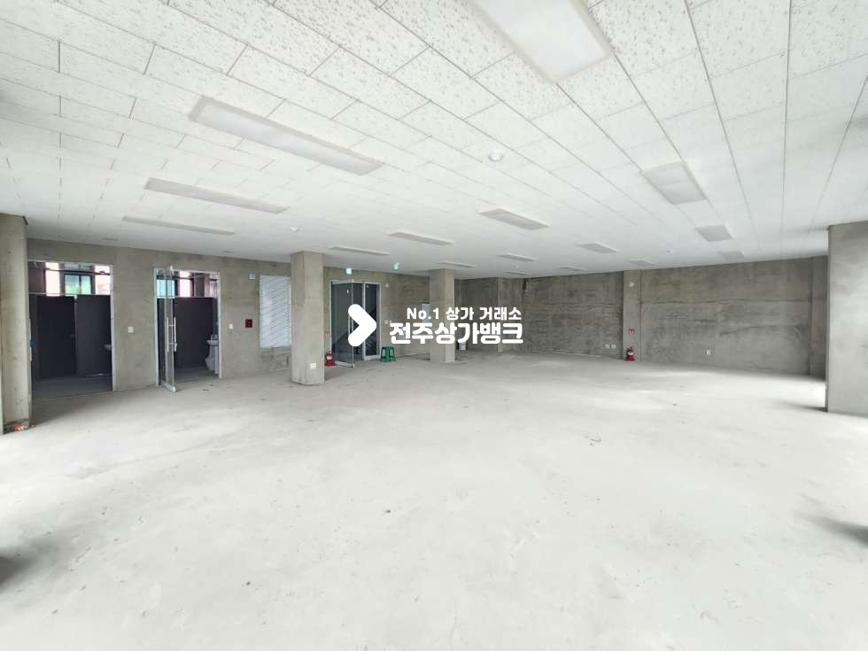 전북 전주덕진구 덕진동1가 ★덕진동 신축 상가 첫입주 통층사용 모든업종가능★ 월세 매물번호 14621 사진 4