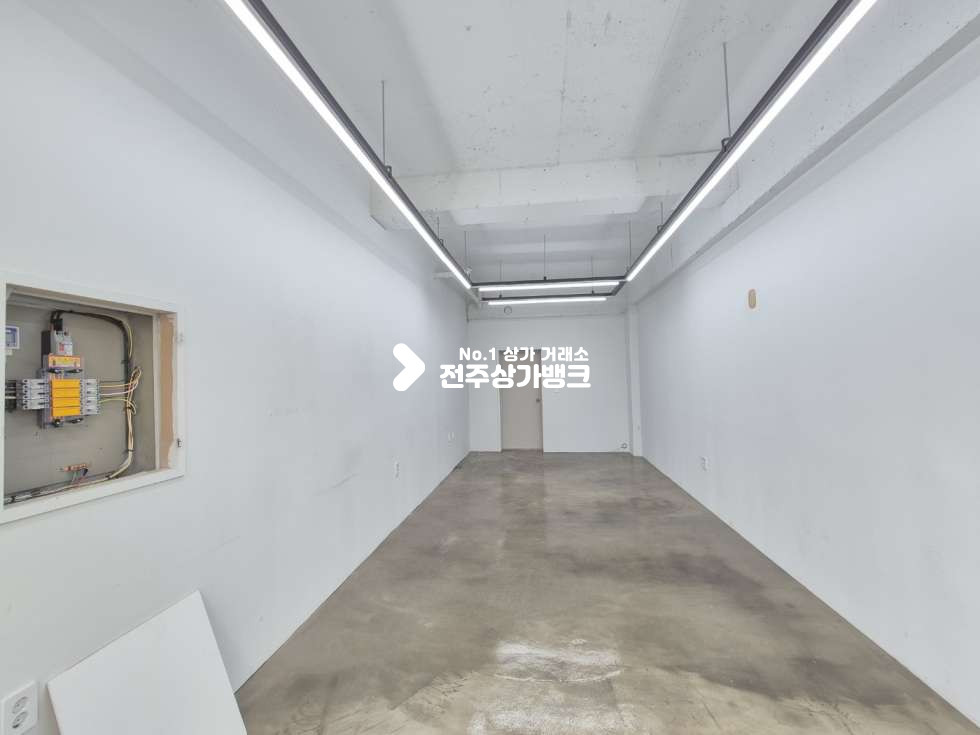전북 전주완산구 중화산동2가 ○중화산동 한들초인근 유동인구 많은 소형평수 상가. 판매시설 추천○ 월세 매물번호 15591 사진 5