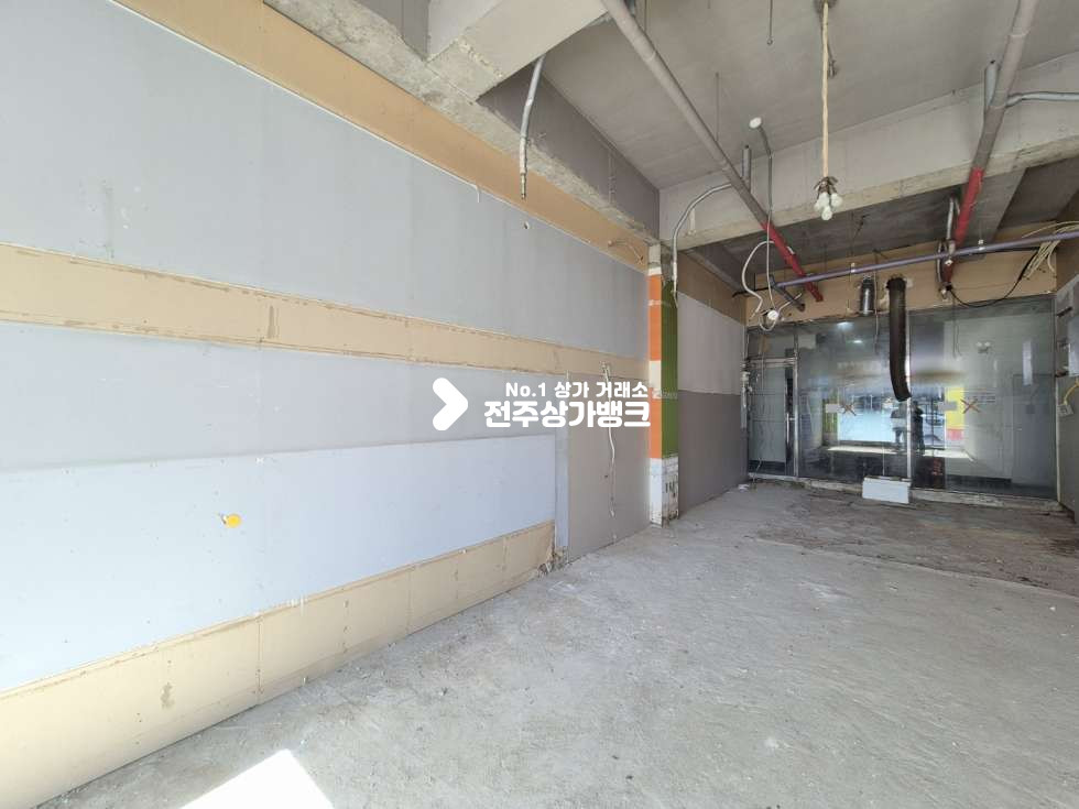 전북 전주완산구 효자동2가 효자동 세븐팰리스 인근 노출잘되는 상가. 프랜차이즈업종 추천 월세 매물번호 15624 사진 3
