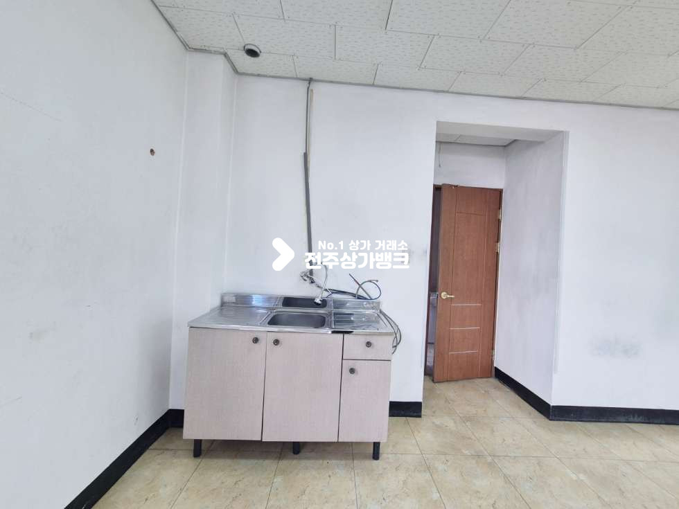 전북 전주완산구 중화산동2가 ○중화산동 하늘채 인근 1층 상가 상하차편한곳. 사무실추천○ 월세 매물번호 15625 사진 7