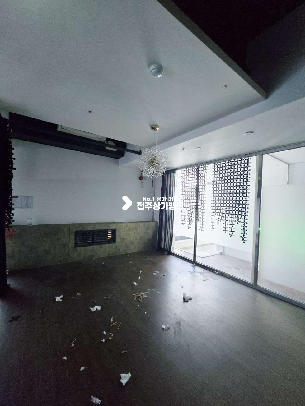 전북 전주완산구 효자동3가 신시가지 인테리어 되어있는 무권리 bar시설 84평형 임대 월세 매물번호 15660 사진 4
