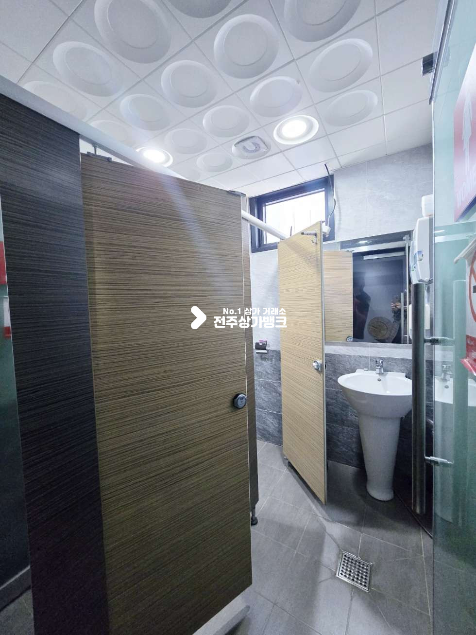 전북 전주완산구 효자동3가 신시가지 인테리어 되어있는 무권리 bar시설 84평형 임대 월세 매물번호 15660 사진 12