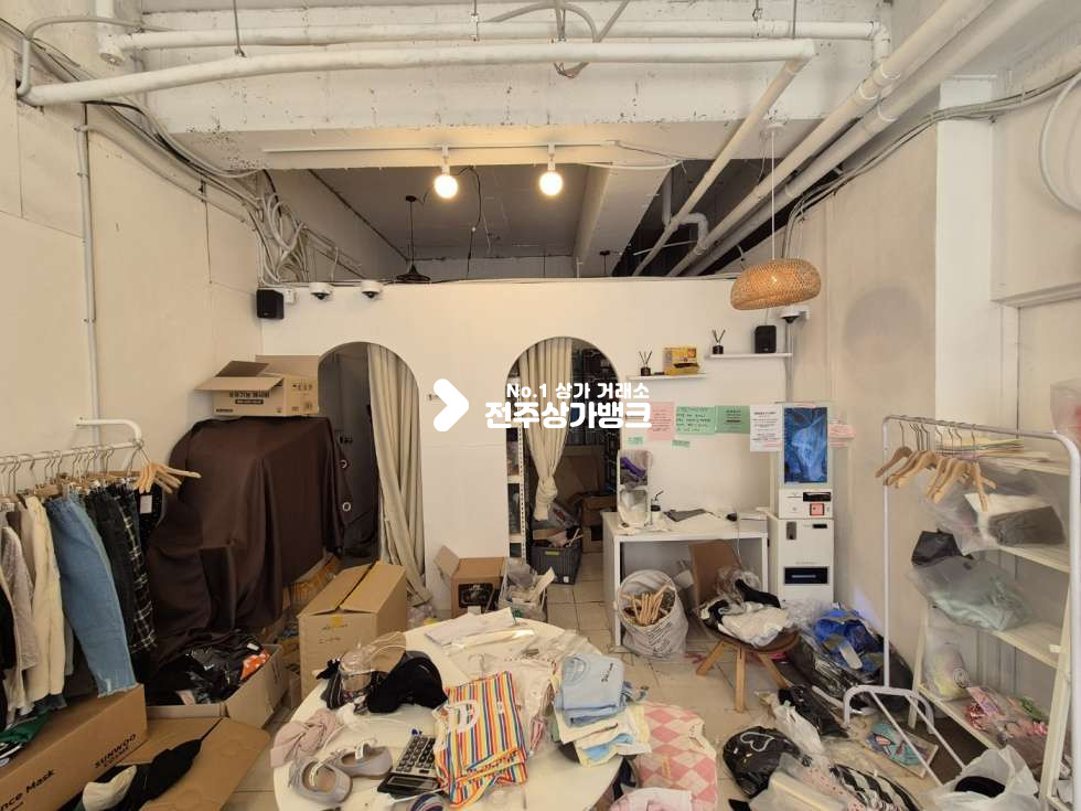 전북 전주완산구 효자동3가 ○효자동 홍산초인근 1층 상가 의류매장 추천!○ 월세 매물번호 15662 사진 6