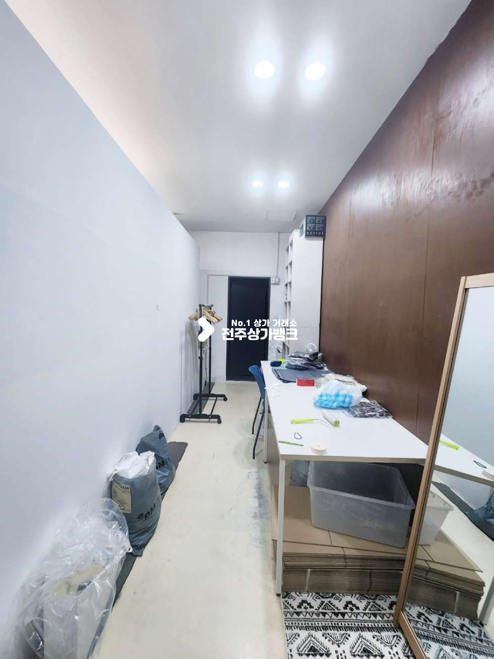 전북 전주완산구 효자동2가 아파트단지많은 의류상가 양도양수 권리금협의가능 내부화장실있음 미용,판매점강력추천 월세 매물번호 15258 사진 11