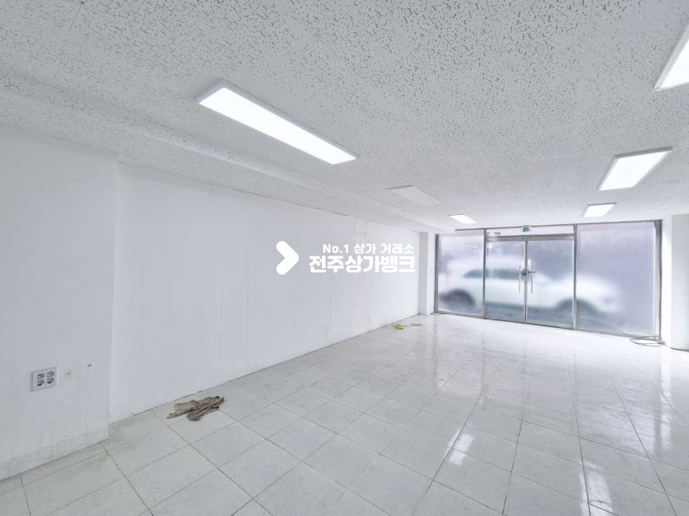 전북 전주완산구 효자동3가 ○홍산초 인근 1층상가. 뷰티샵, 판매시설 추천○ 월세 매물번호 15584 사진 2