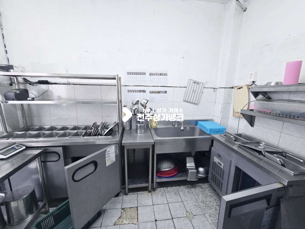 전북 전주완산구 효자동1가 효자동1가 20평형 저렴한월세 넒은평수대의 배달상가 권리금협의가능 월세 매물번호 15670 사진 7
