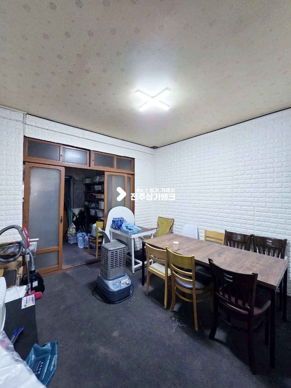 전북 전주완산구 효자동1가 효자동1가 20평형 저렴한월세 넒은평수대의 배달상가 권리금협의가능 월세 매물번호 15670 사진 8