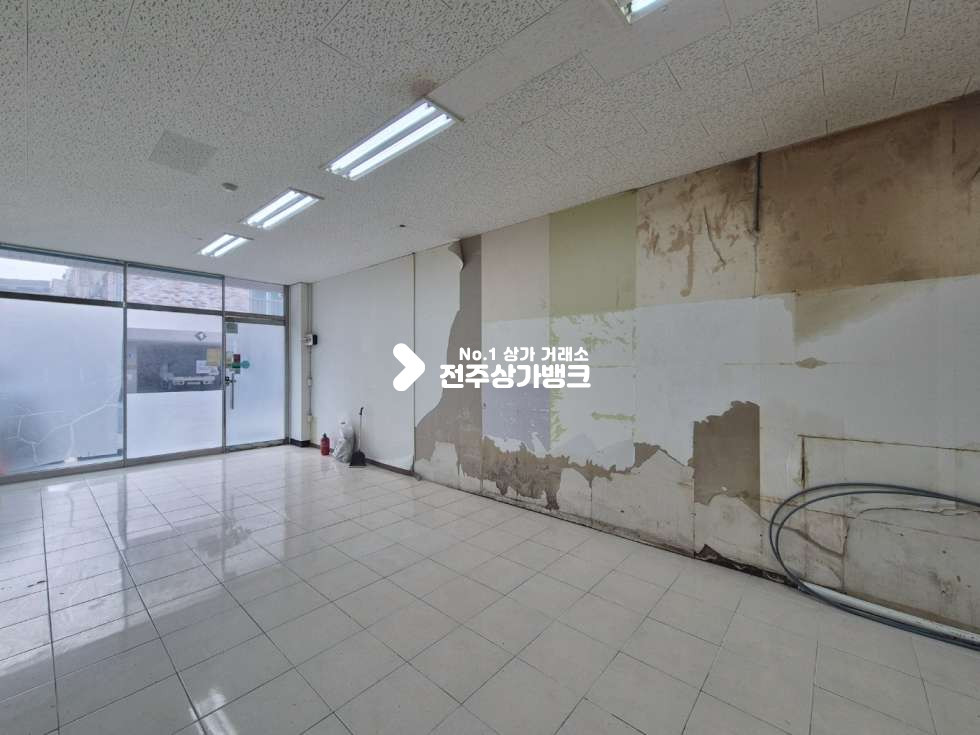 전북 전주완산구 효자동3가 ○효자동3가 원룸단지 가운데 상가. 뷰티샵 추천○ 월세 매물번호 15681 사진 2