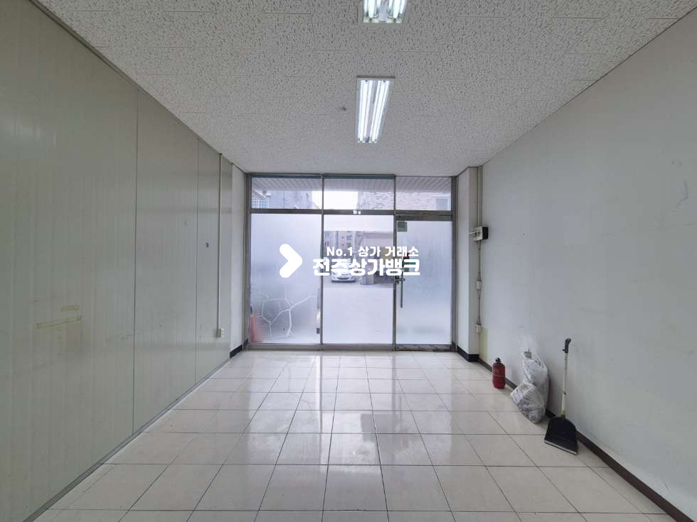 전북 전주완산구 효자동3가 ○효자동3가 원룸단지 가운데 상가. 뷰티샵 추천○ 월세 매물번호 15681 사진 5