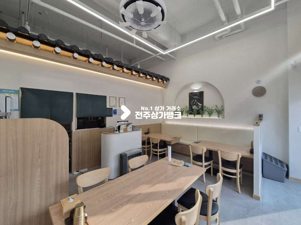 전북 전주덕진구 만성동 ●만성동 깔끔한 음식점 양도양수! 타업종 도가능! 시설집기 깨끗합니다.● 월세 매물번호 15686 사진 3