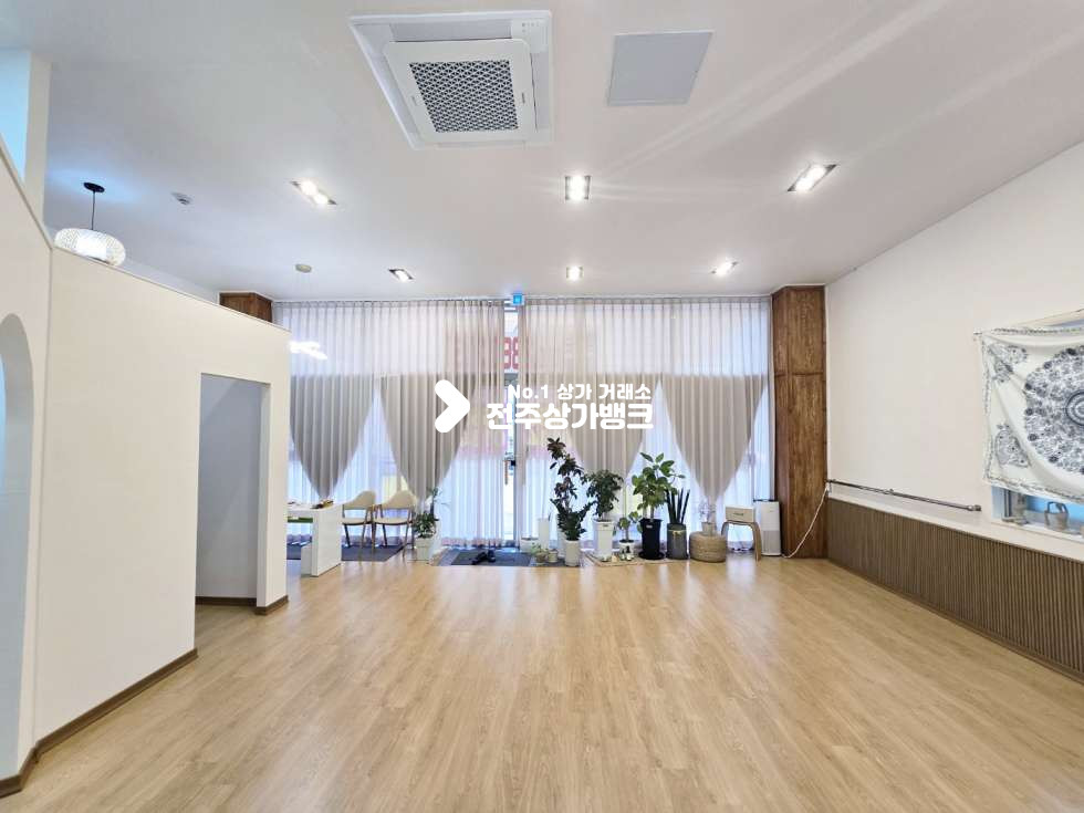 전북 전주완산구 효자동3가 효자동3가 인테리어 깔끔 권리금 협의가능 미용상가,1인필라테스 강력추천 월세 매물번호 15452 사진 4