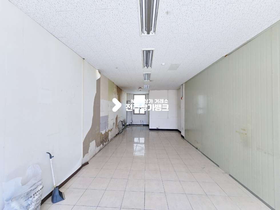 전북 전주완산구 효자동3가 효자동 빌라단지내 1층상가 내부화장실 있음 즉시입주가능 월세 매물번호 15710 사진 2