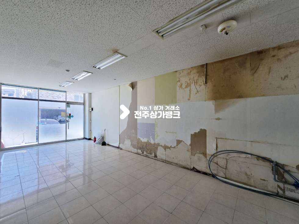 전북 전주완산구 효자동3가 효자동 빌라단지내 1층상가 내부화장실 있음 즉시입주가능 월세 매물번호 15710 사진 4