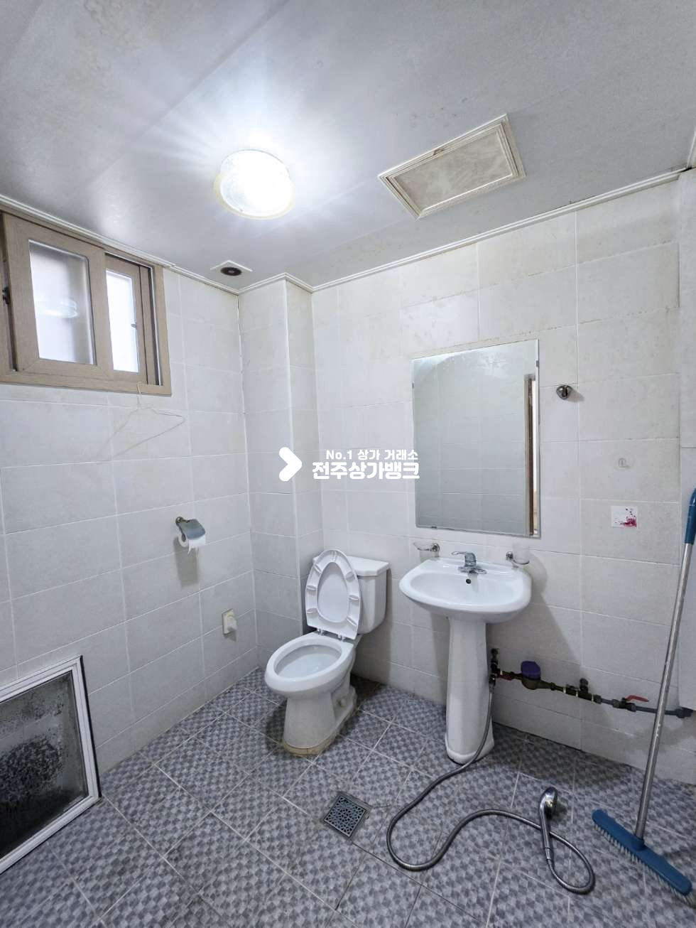 전북 전주완산구 효자동3가 효자동 빌라단지내 1층상가 내부화장실 있음 즉시입주가능 월세 매물번호 15710 사진 7