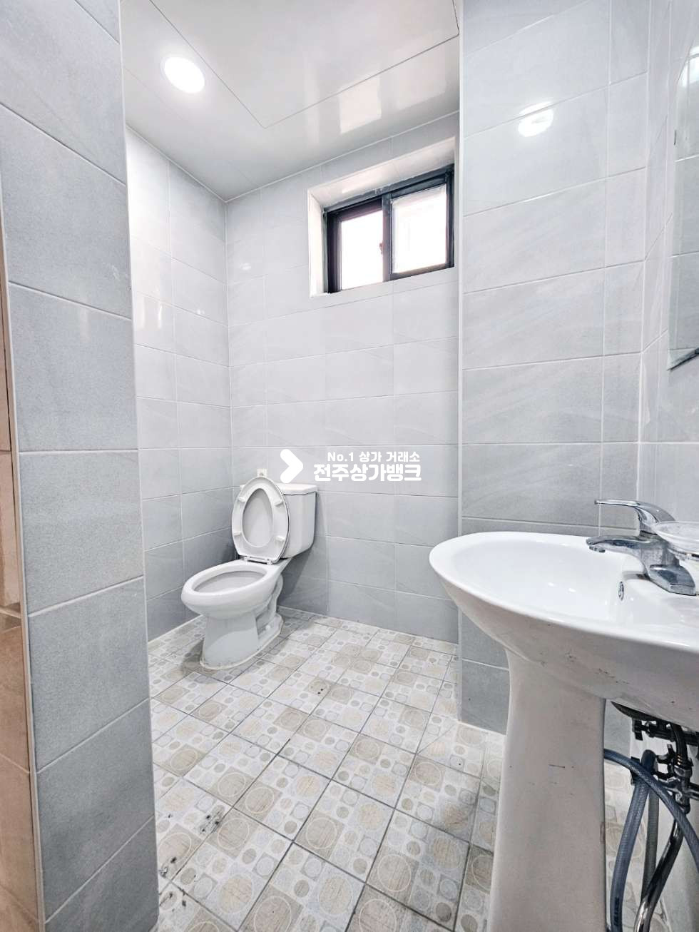 전북 전주완산구 중화산동2가 ●중화산동먹자골목●넓은사무실●즉시입주가능● 월세 매물번호 15727 사진 8
