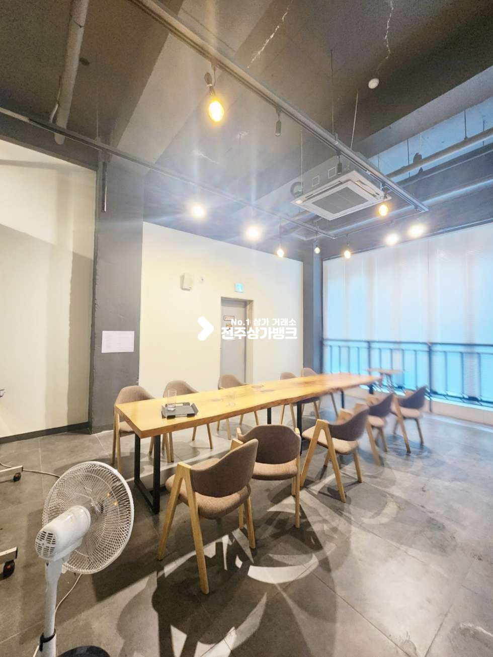 전북 전주완산구 효자동3가 신시가지내 1,2층 복층 구조 / 나눠서 임대도 가능 대형평수로 프렌차이즈음식점,샤브 추천 월세 매물번호 15770 사진 8