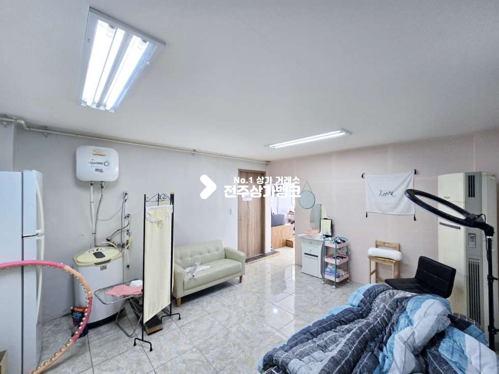 전북 전주완산구 서신동 서신동 무권리금 네일샵 임대 내부룸시설로 타 미용업종가능 ! 즉시입주가능 월세 매물번호 15789 사진 6
