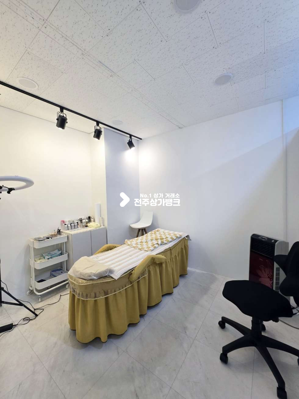 전북 전주완산구 효자동3가 효자동3가 서곡 인테리어 깔끔한 미용상가 양도양수 권리금협의가능 월세 매물번호 15812 사진 4