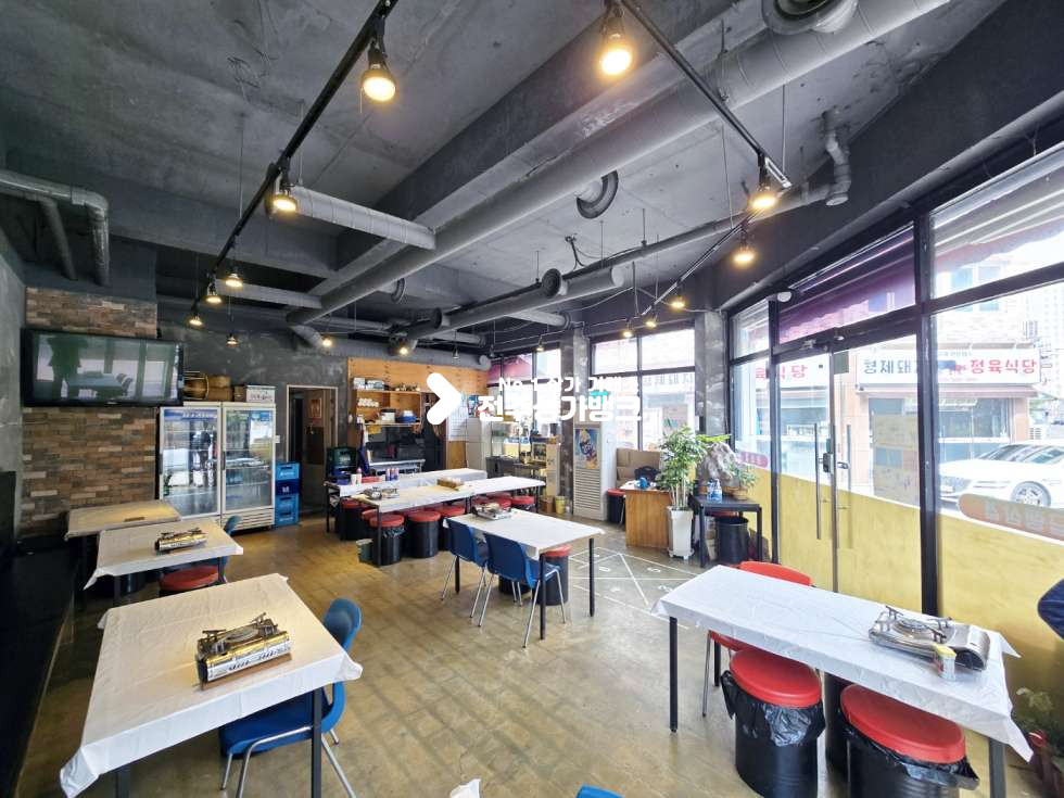 전북 전주완산구 효자동2가 효자동2가 평생교육원부근 유동인구 많은곳 저렴한 권리금으로 즉시영업가능 ! 월세 매물번호 15814 사진 1