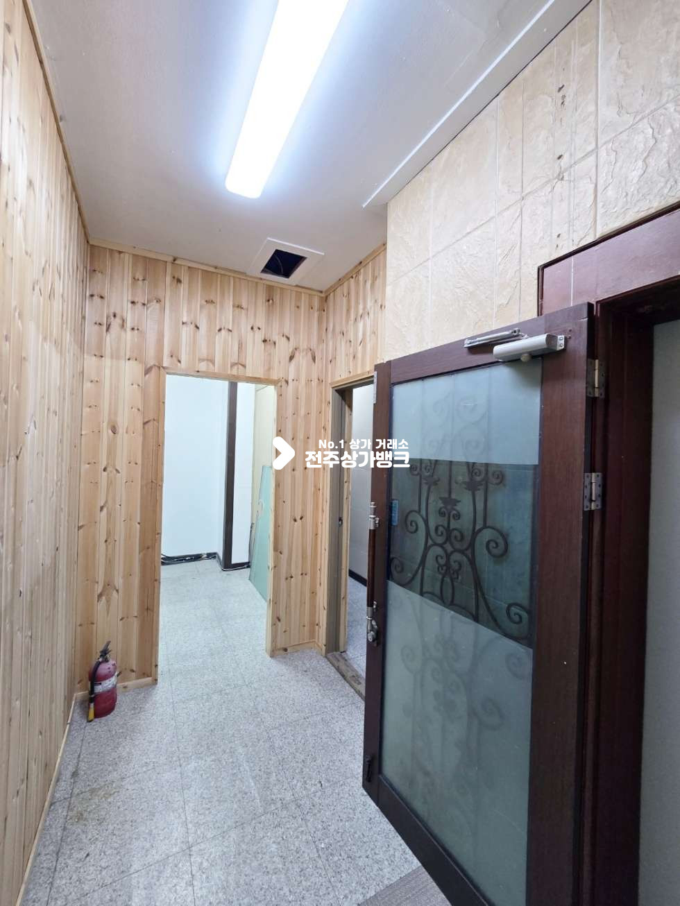 전북 전주완산구 서신동 서신동 저렴한 가격 , 내부룸시설 , 에어컨 설치 완료 즉시입주가능 월세 매물번호 15848 사진 11