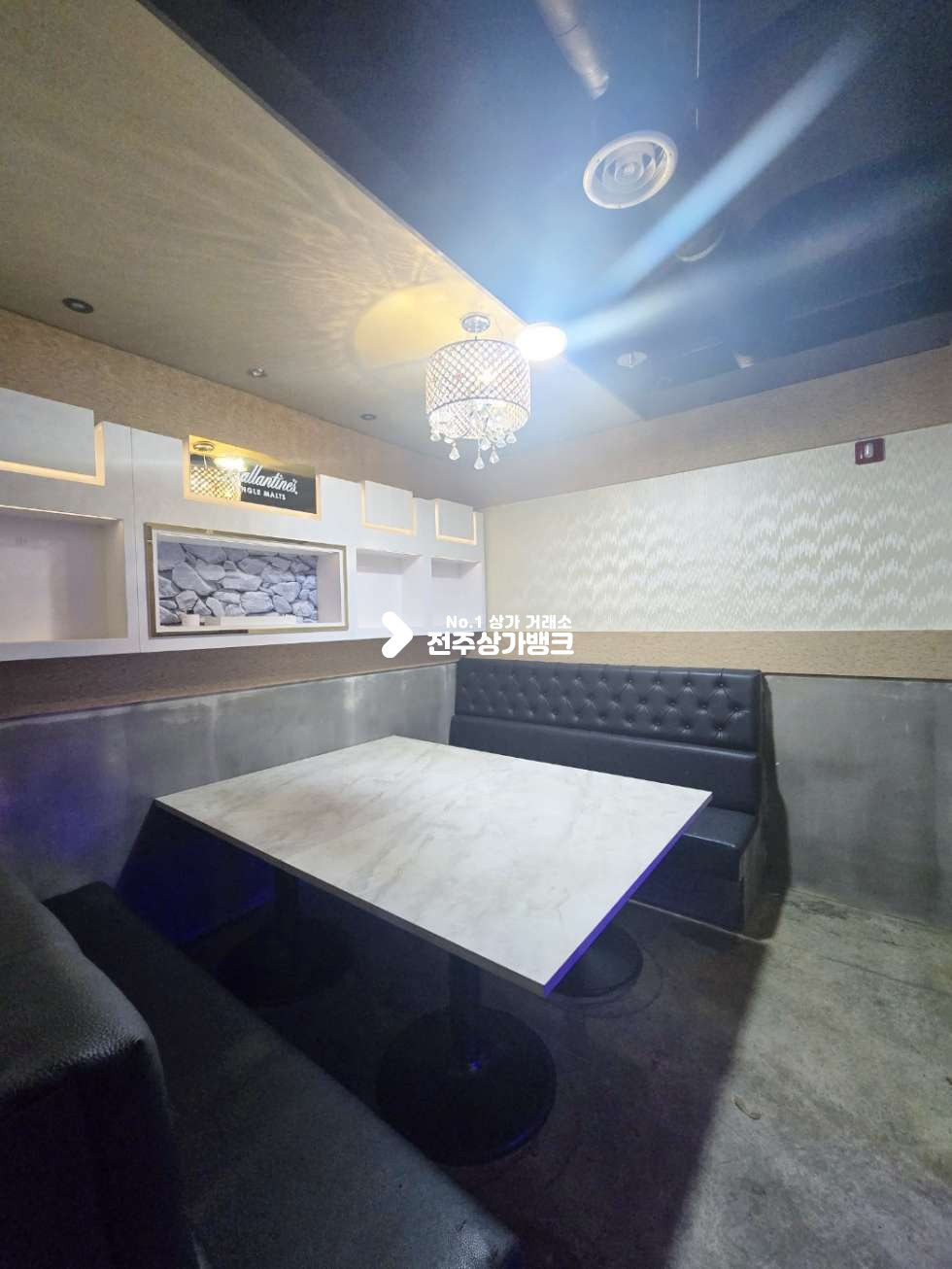 전북 전주완산구 효자동2가 신시가지 무권리금 바 내부인테리어 좋음 즉시사용 가능 ! 월세 매물번호 15851 사진 4
