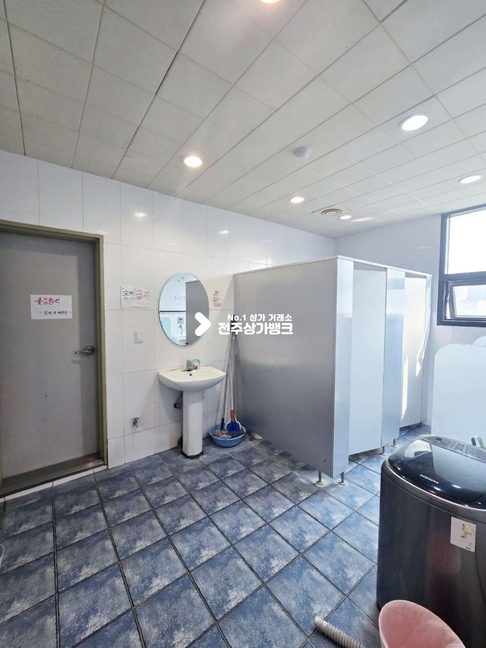 전북 전주완산구 효자동2가 신시가지 무권리금 바 내부인테리어 좋음 즉시사용 가능 ! 월세 매물번호 15851 사진 13