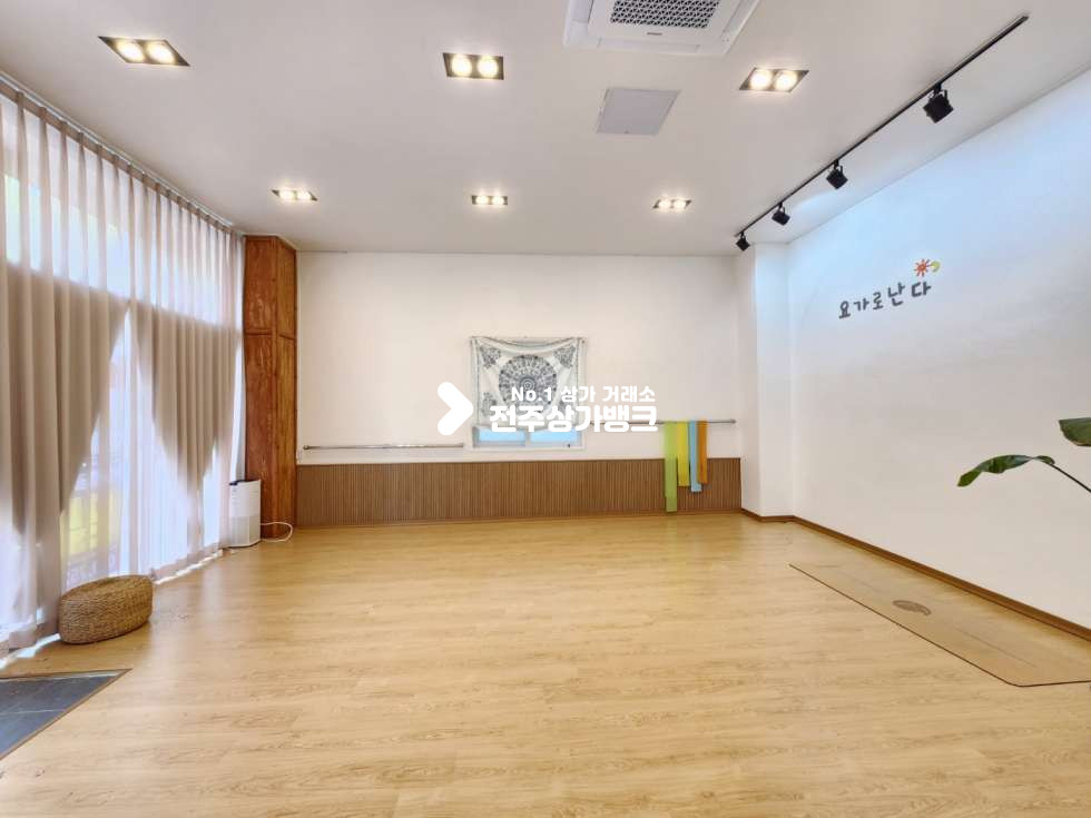 전북 전주완산구 효자동3가 ★효자동 1층 무권리상가 20평★ 월세 매물번호 15897 사진 4