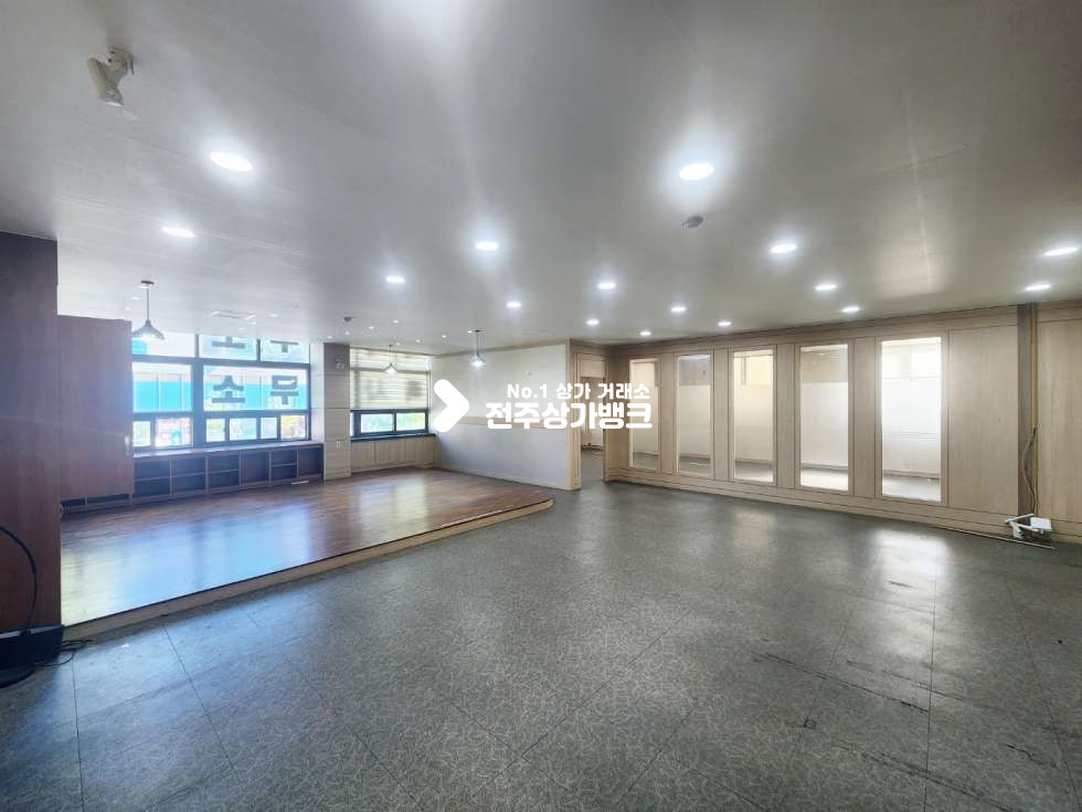 전북 전주완산구 중화산동2가 중화산동2가 평수대비 저렴한금액 칸막이 시설 즉시사용가능 월세 매물번호 15284 사진 1