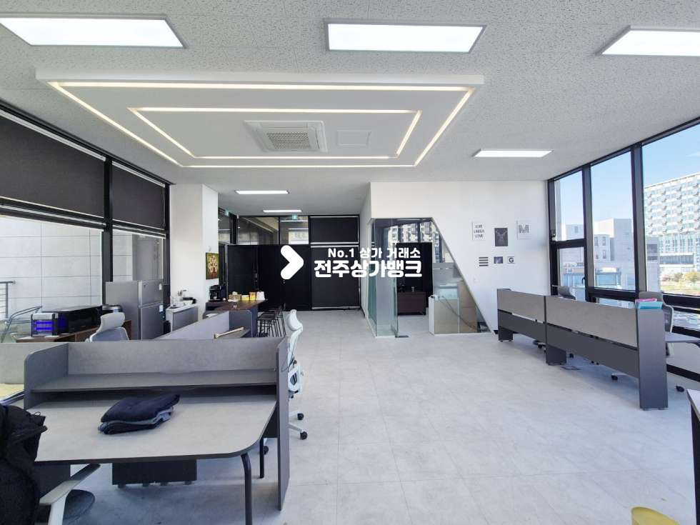 전북 전주완산구 효자동2가 ○신시가지 4층사무실 깔끔한 인테리어 + 테라스 ○ 월세 매물번호 15331 사진 8