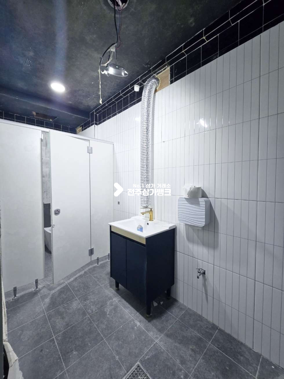 전북 전주완산구 서신동 서신동 25평형 저렴한월세로 즉시 입주가능 내부 룸시설 , 화장실깔끔 월세 매물번호 15946 사진 9