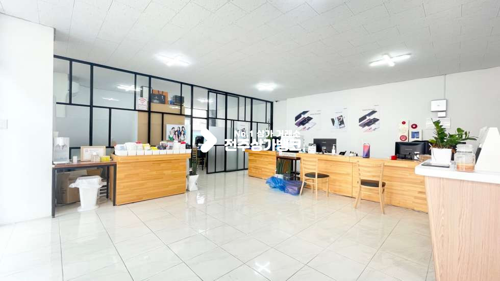 전북 전주완산구 중화산동2가 학교앞✧✧22평✧✧1층상가✧✧ 미용,네일,카페,공방,부동산업종✧✧바닥보일러설치됨✧✧적극추천 월세 매물번호 12844 사진 2