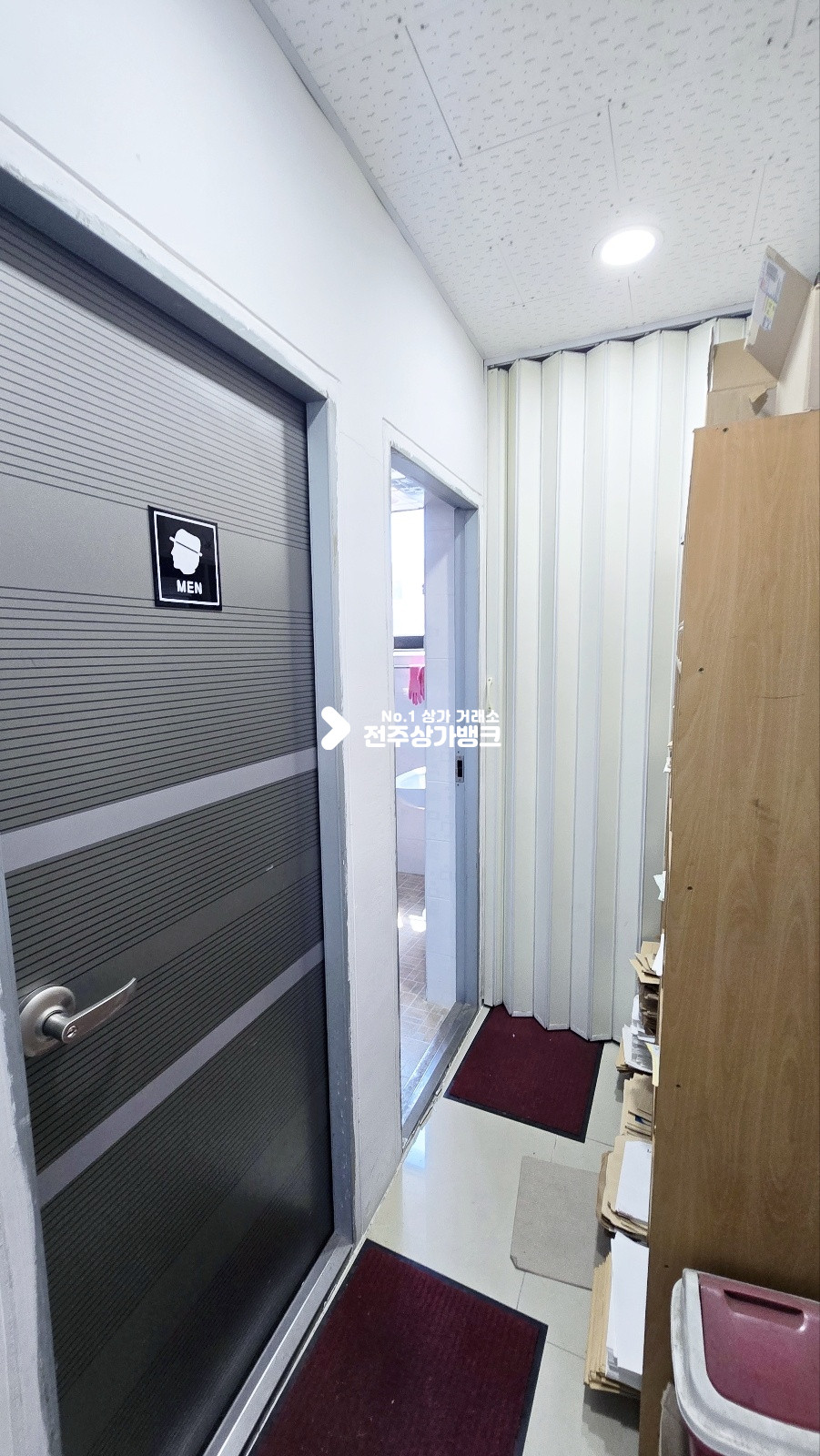 전북 전주완산구 효자동2가 면적 80평 , 실면적 68평 내부 회의실,대표,부대표실등 대형사무실 에어컨옵션 협의입주가능 ! 월세 매물번호 15971 사진 11