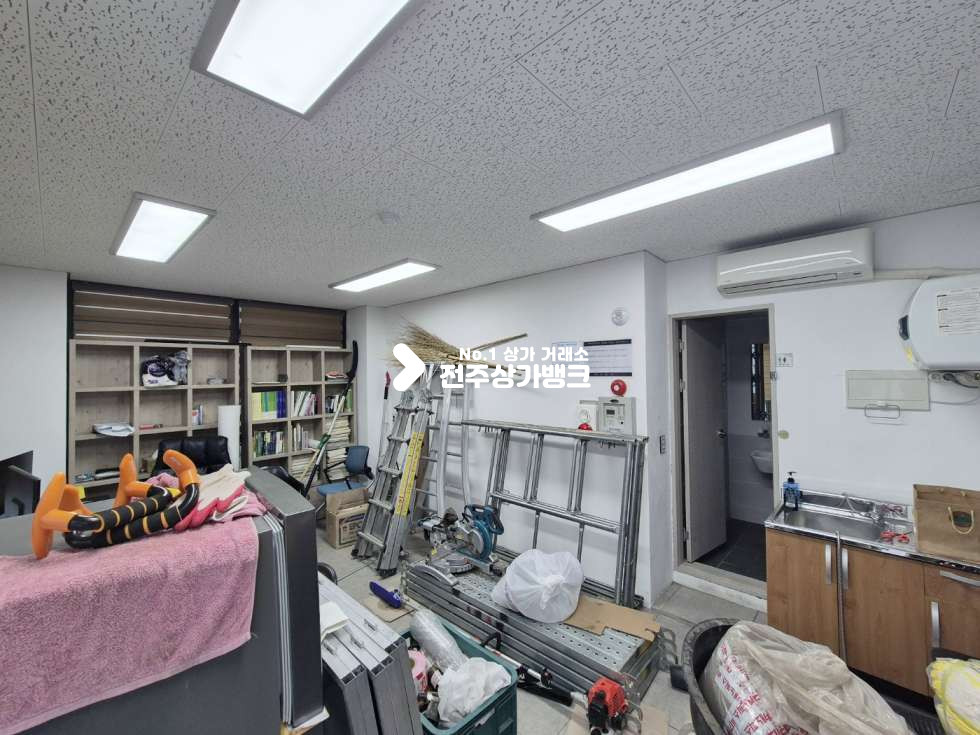 전북 전주덕진구 금암동 ○금암동 사대부고 사거리 인근 1층 소형상가. 공방. 뷰티샵 추천○ 월세 매물번호 15976 사진 2