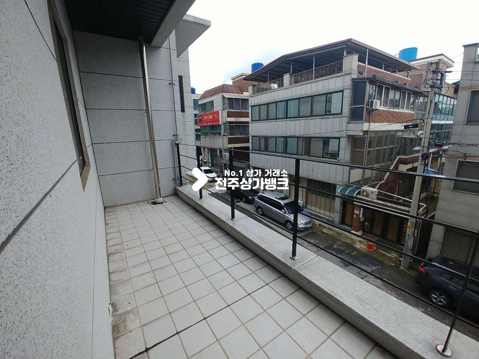 전북 전주완산구 서신동 의원, 사무실 강력추천, 대로변인근(면적분할가능) 월세 매물번호 11261 사진 3