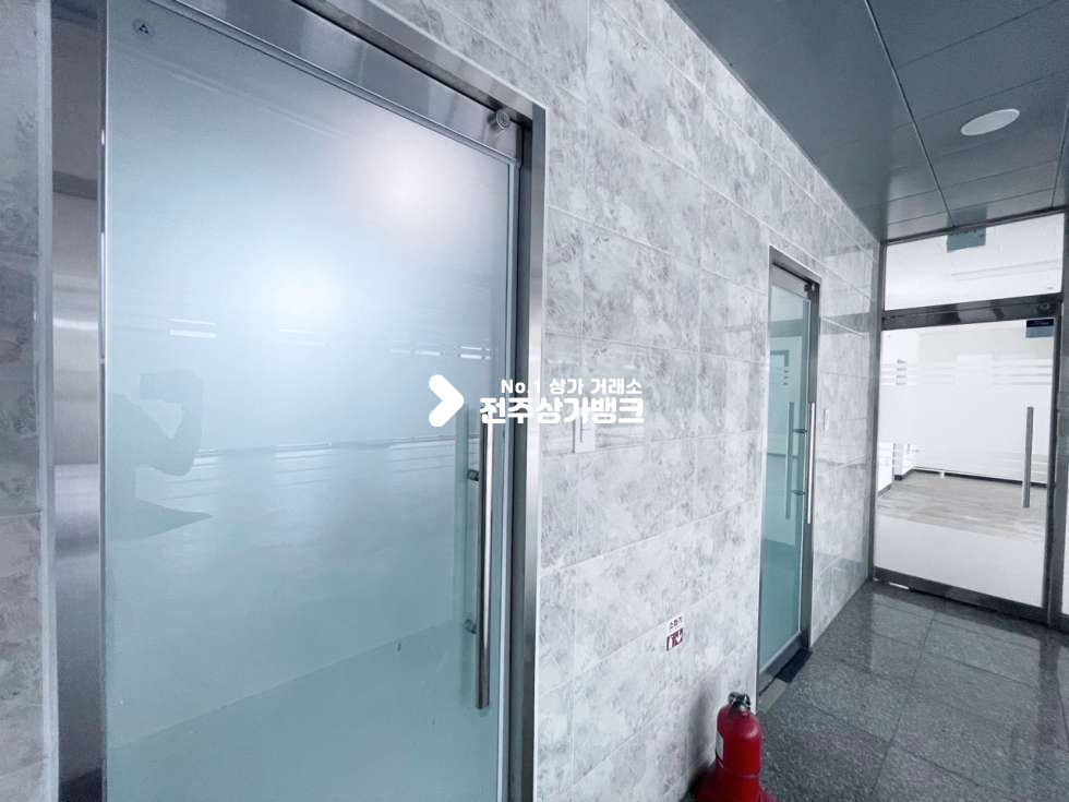 전북 전주완산구 서신동 백제대로 이마트 부근 병원 및 사무실 추천 월세 매물번호 11258 사진 3