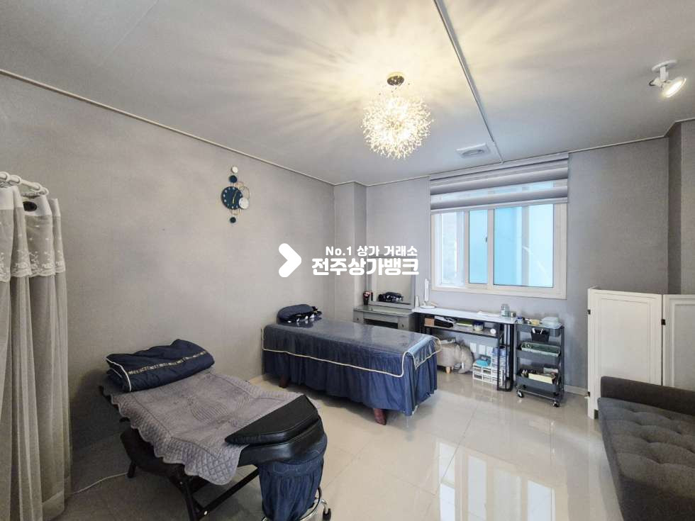 전북 전주완산구 효자동2가 ★효자동 더샵 인근 1층상가 여유로운 평수. 저렴한 금액. 뷰티샵 추천★ 월세 매물번호 15480 사진 7