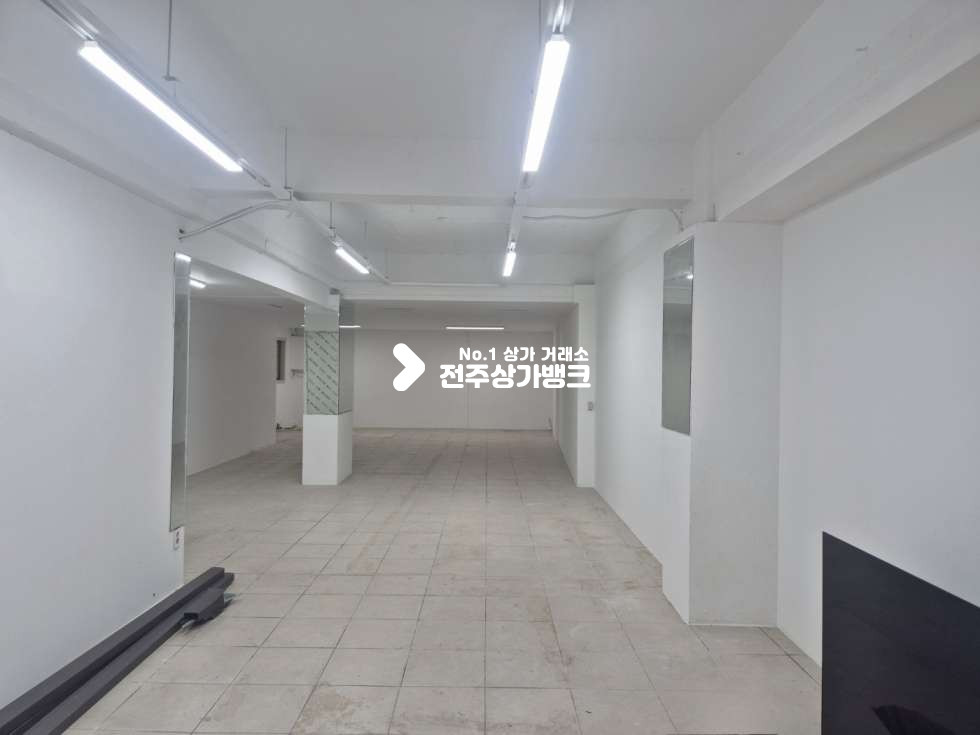 전북 전주덕진구 인후동2가 ○모래내시장 유동인구 많은 1층상가! 판매시설 추천!○ 월세 매물번호 16002 사진 1