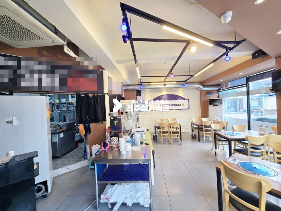 전북 전주완산구 서신동 서신동 먹자골목 유동인구많은 음식점상가 양도양수 권리금협의가능 월세 매물번호 15559 사진 1